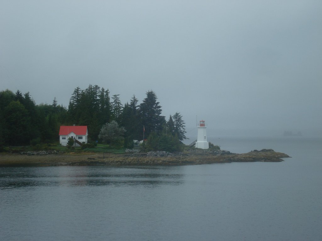 DSC03062.JPG - Leuchtturm in der Inside Passage