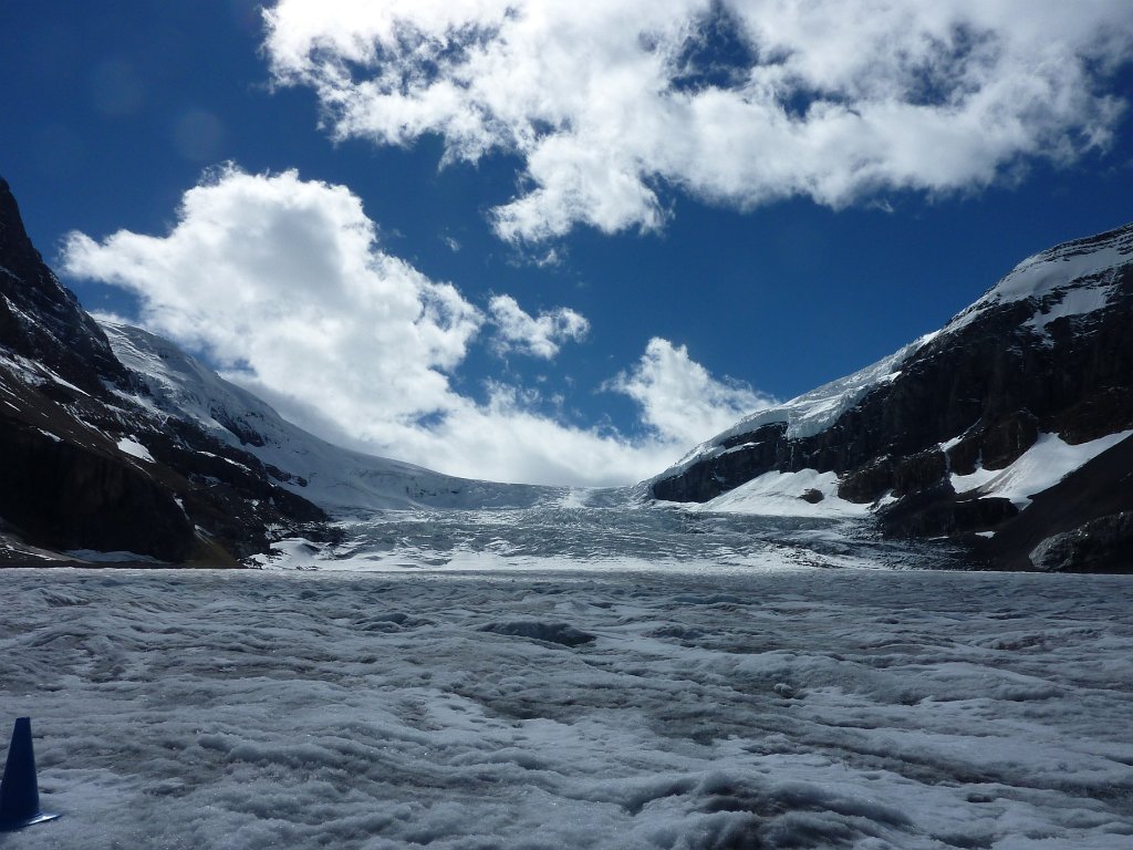 P1010209.JPG - Sonnenschein auf dem Athabasca Gletscher