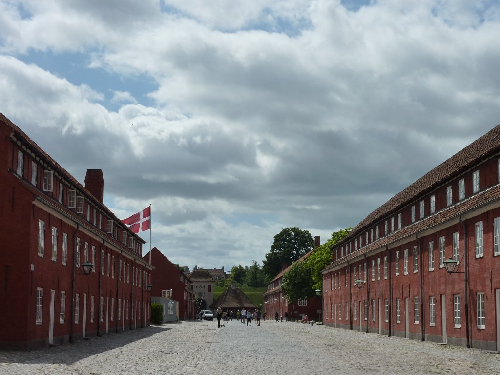 P1050731.JPG - Das Kastell von Kopenhagen ist eine 1667 fertiggestellte Festung im Nordosten der Stadt