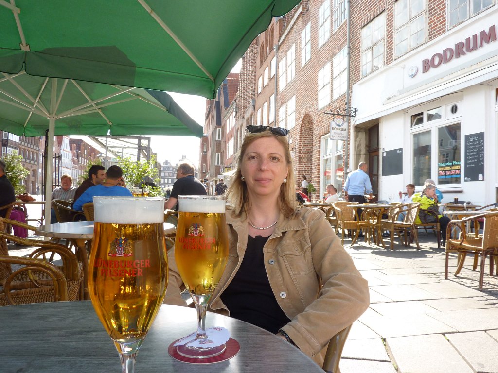 P1050862.JPG - Pause in Lüneburg auf der Heimfahrt